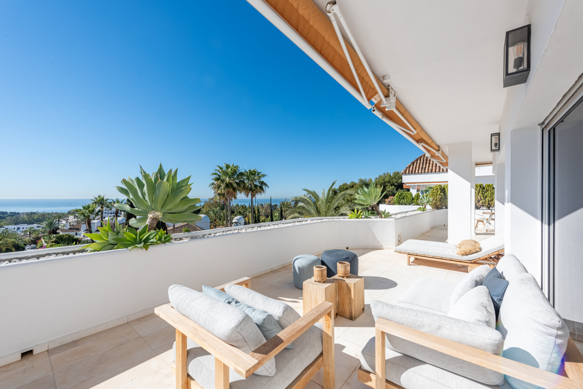 €1.795.000 Duplex penthouse for sale in Ancon Sierra IV, Marbella ...